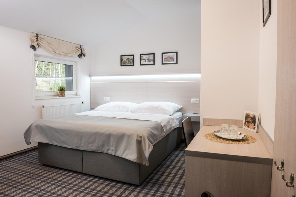 Horsky Hotel Dobra Chata Stachy Eksteriør bilde